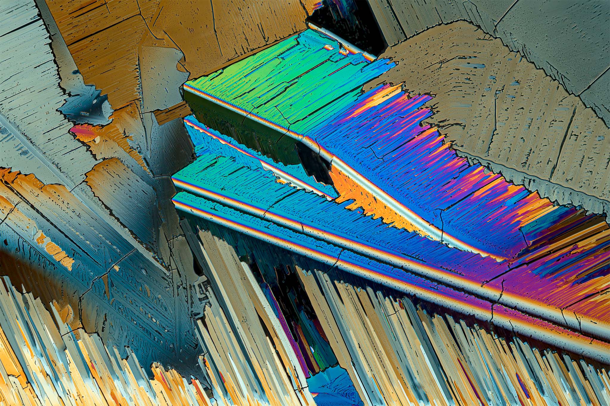 Schwefel in einer Vergrößerung von 250:1, Mikro Kristall im polarisierten Licht.